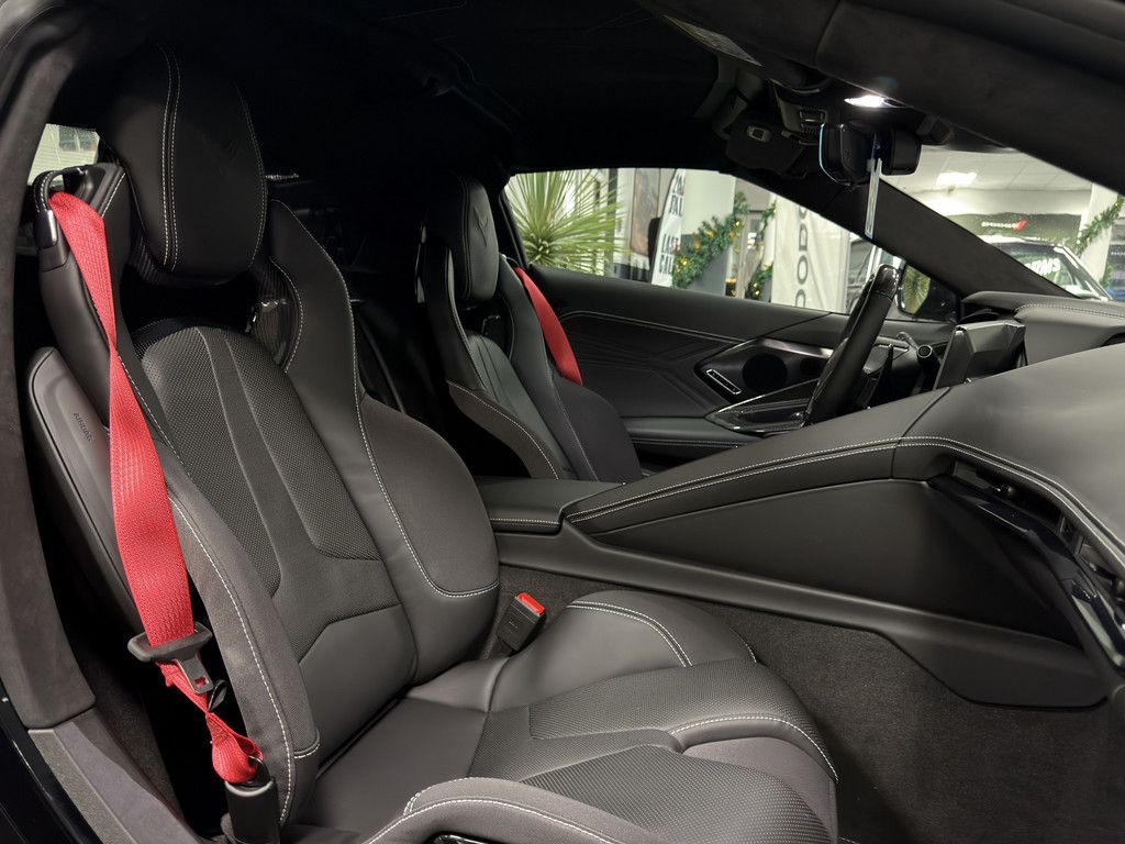 Corvette C8