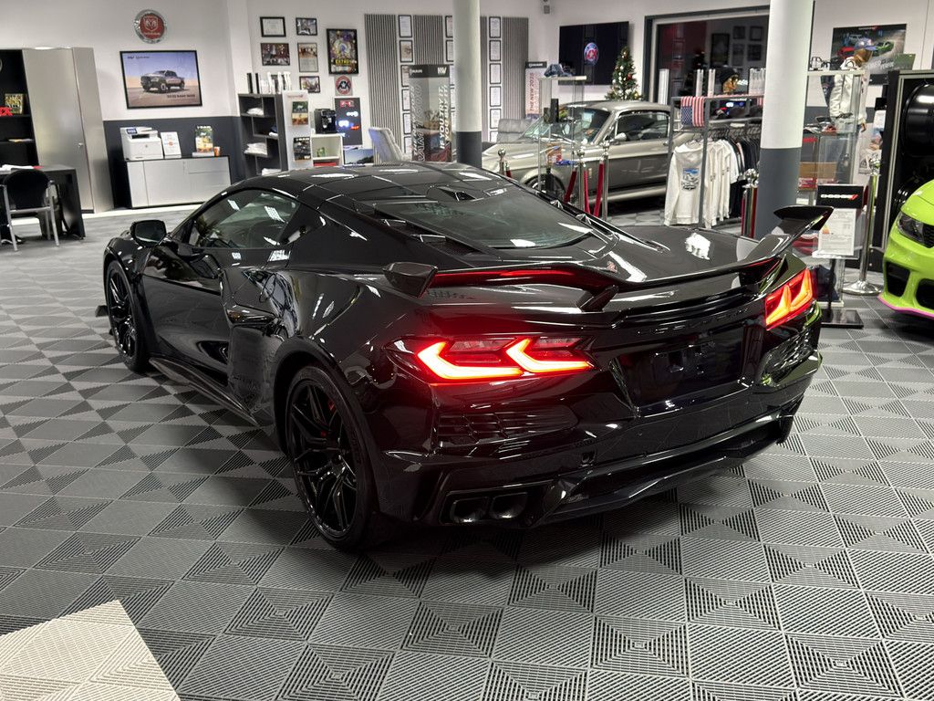 Corvette C8
