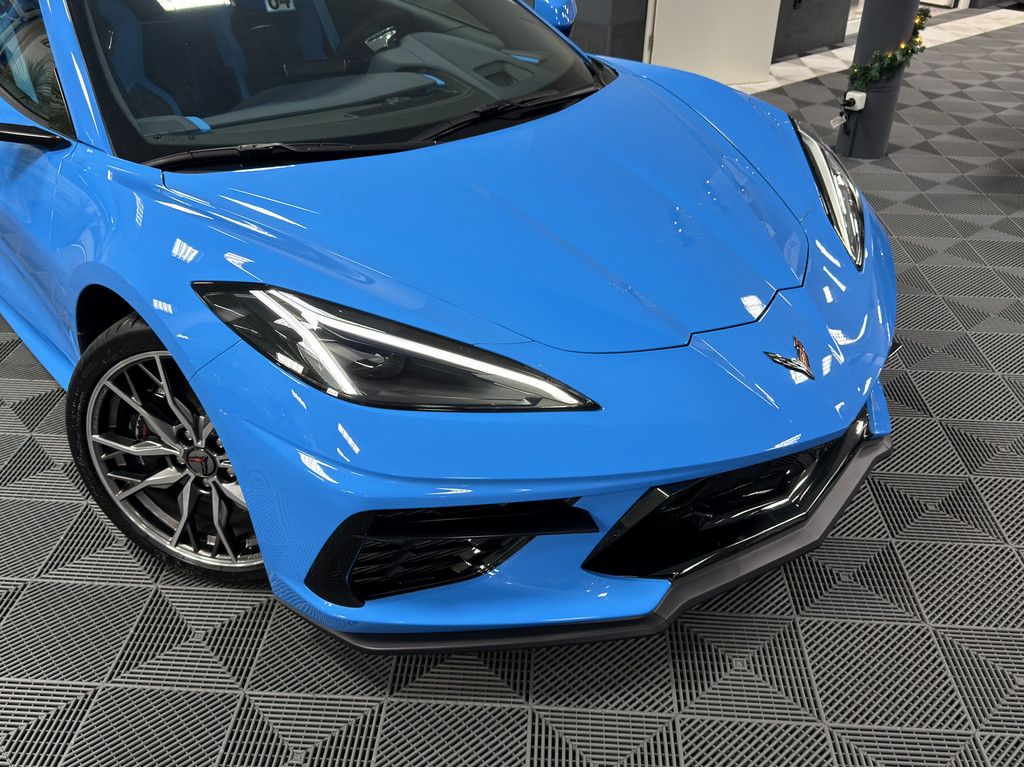 Corvette C8