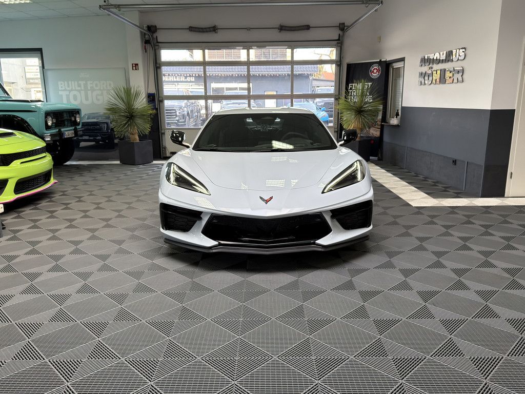 Corvette C8