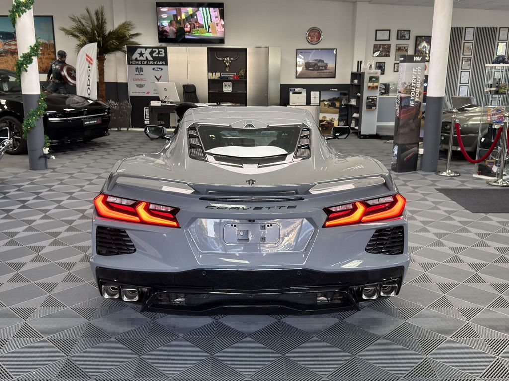 Corvette C8