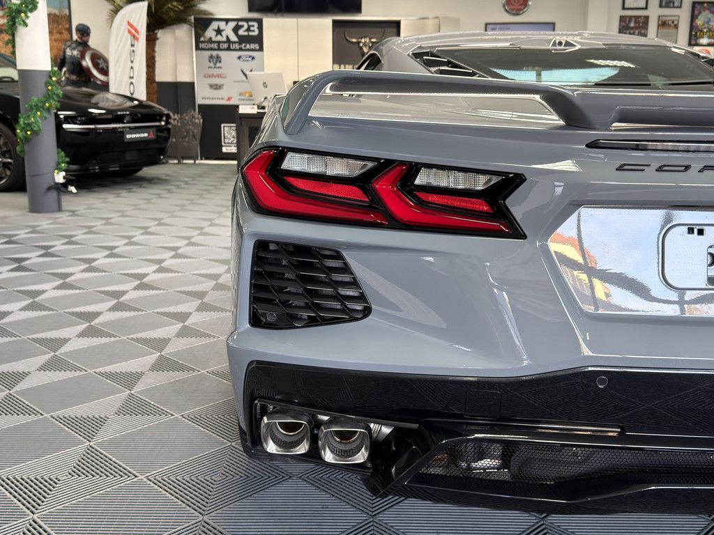 Corvette C8