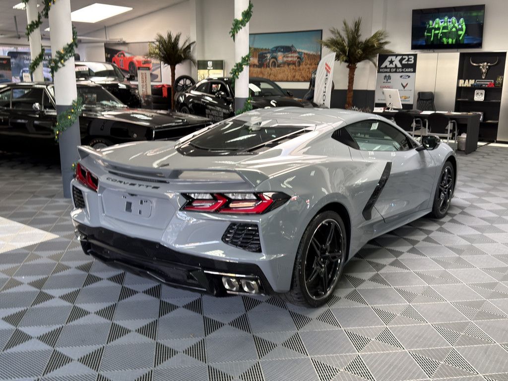 Corvette C8