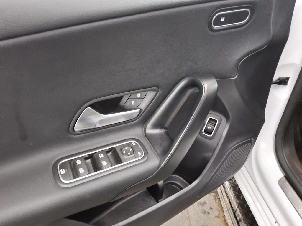 Mercedes-Benz A 180 2022