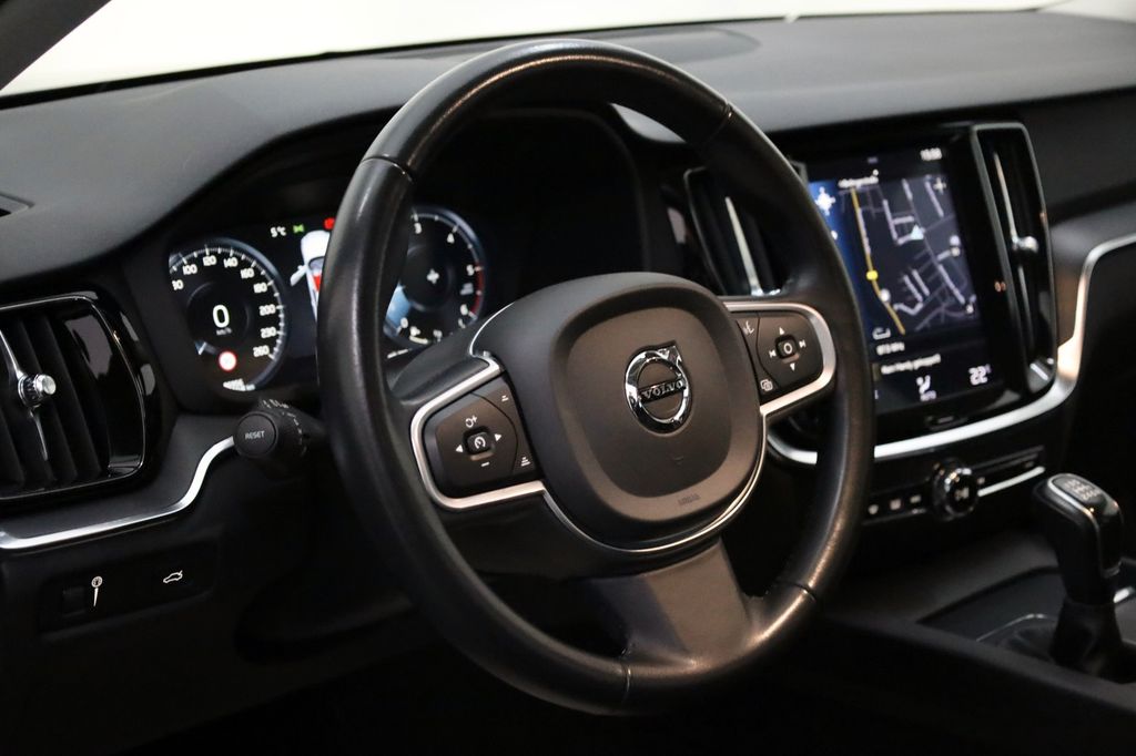 Volvo V60 2019