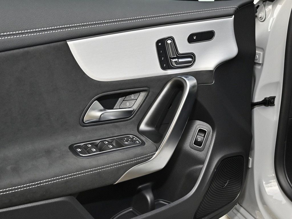 Mercedes-Benz CLA 220 Shooting Brake 2025