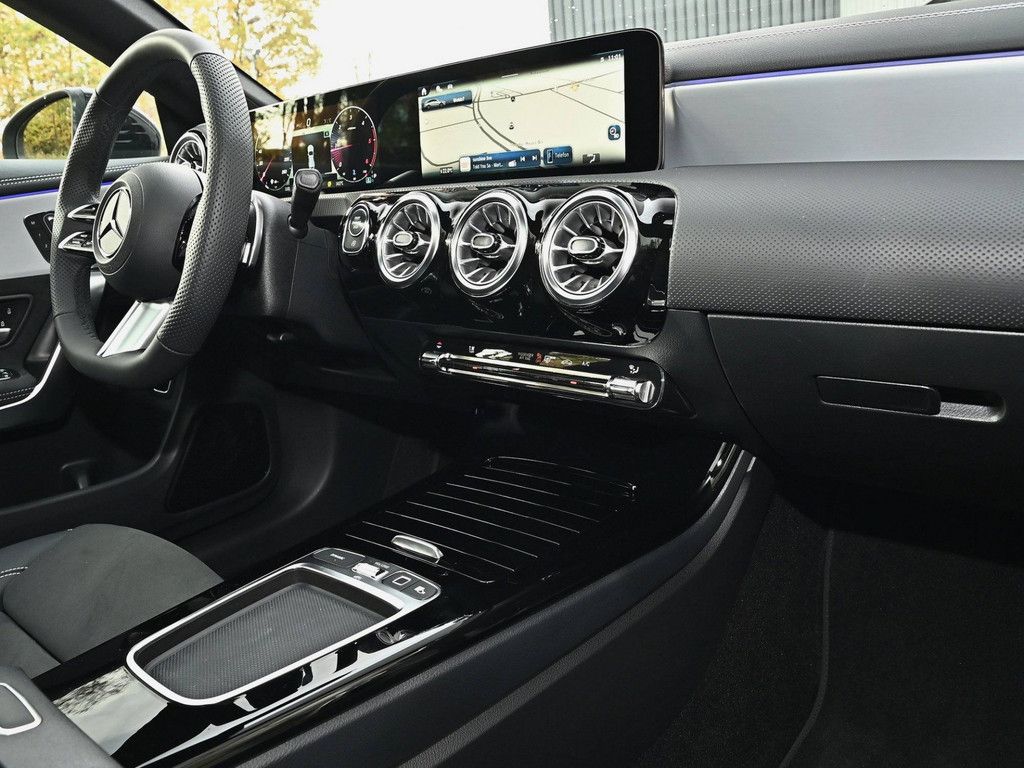 Mercedes-Benz CLA 220 Shooting Brake 2025