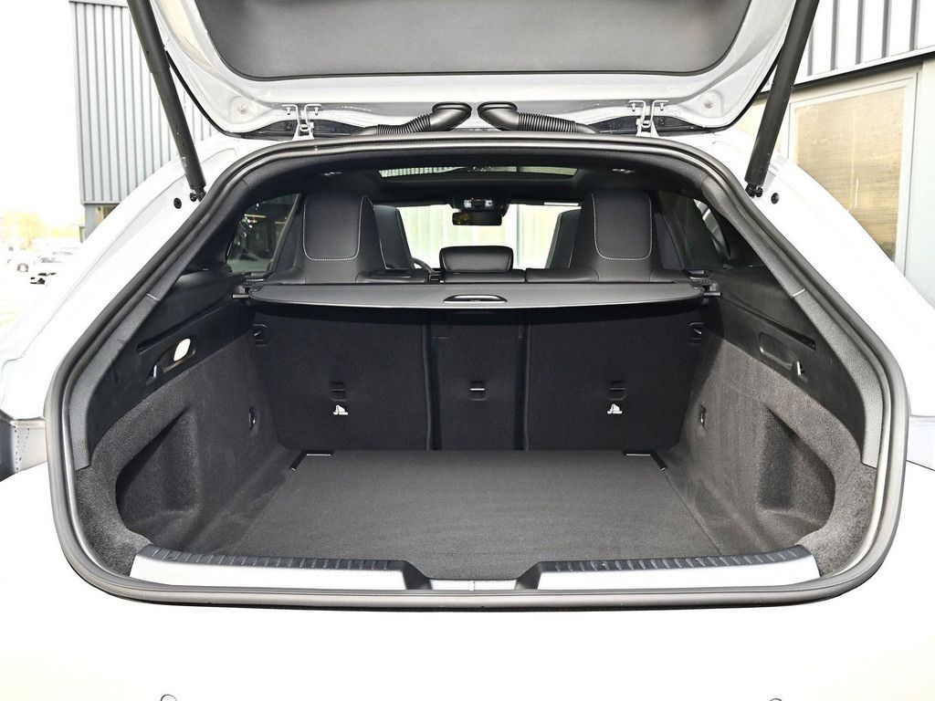 Mercedes-Benz CLA 220 Shooting Brake 2025