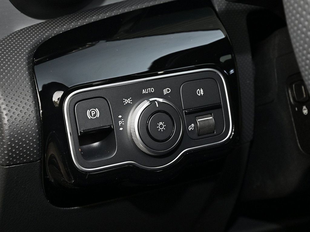 Mercedes-Benz CLA 220 Shooting Brake 2025