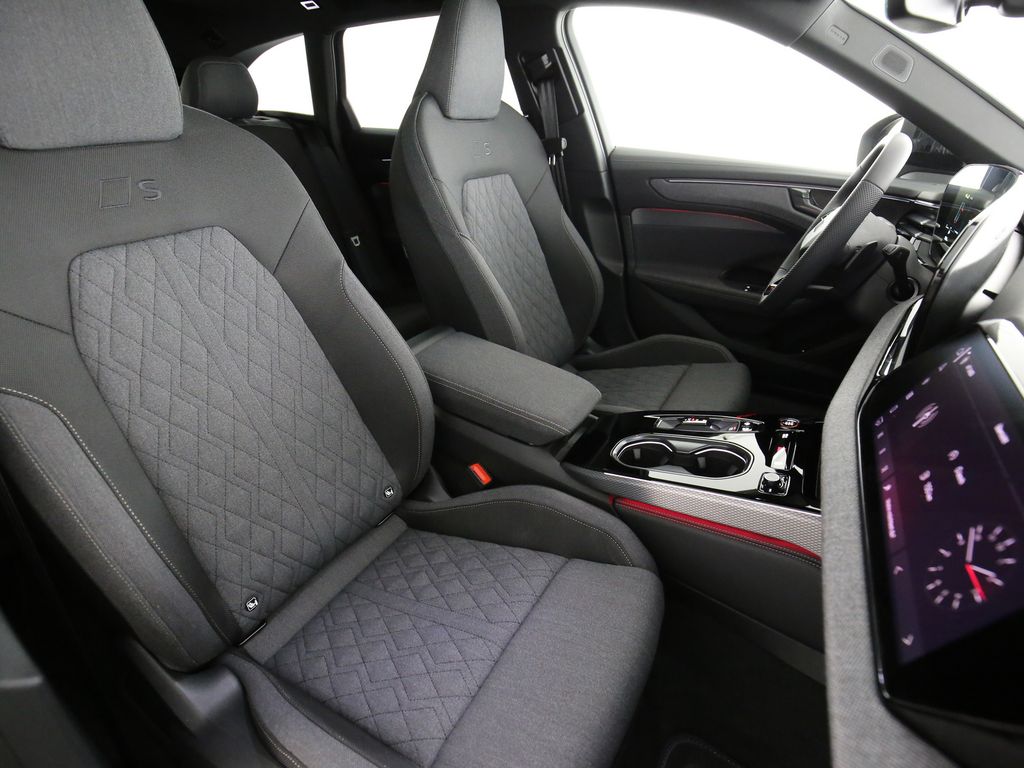Audi SQ5 2025