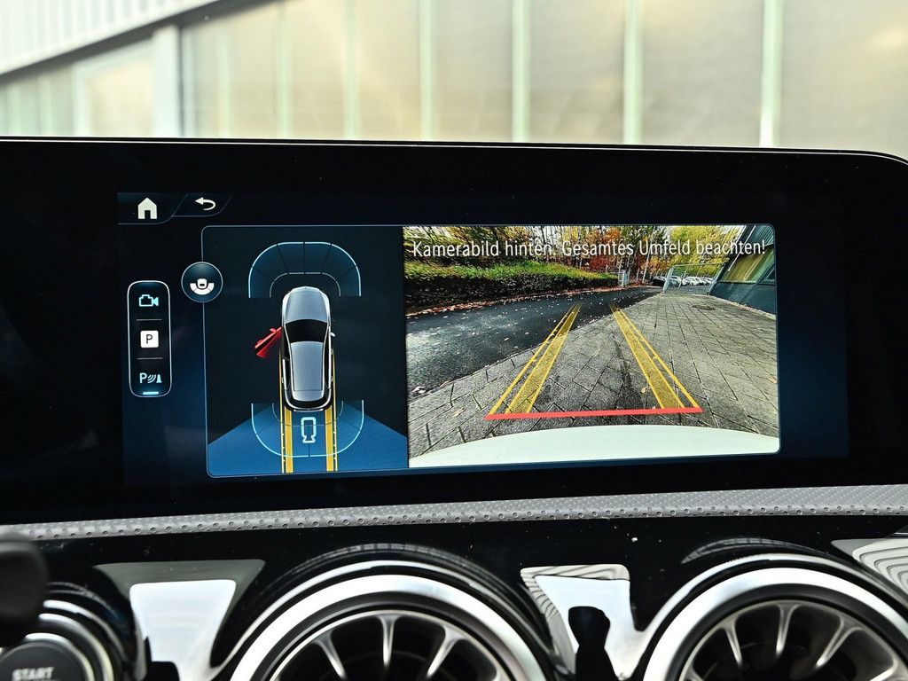 Mercedes-Benz A 180 2025