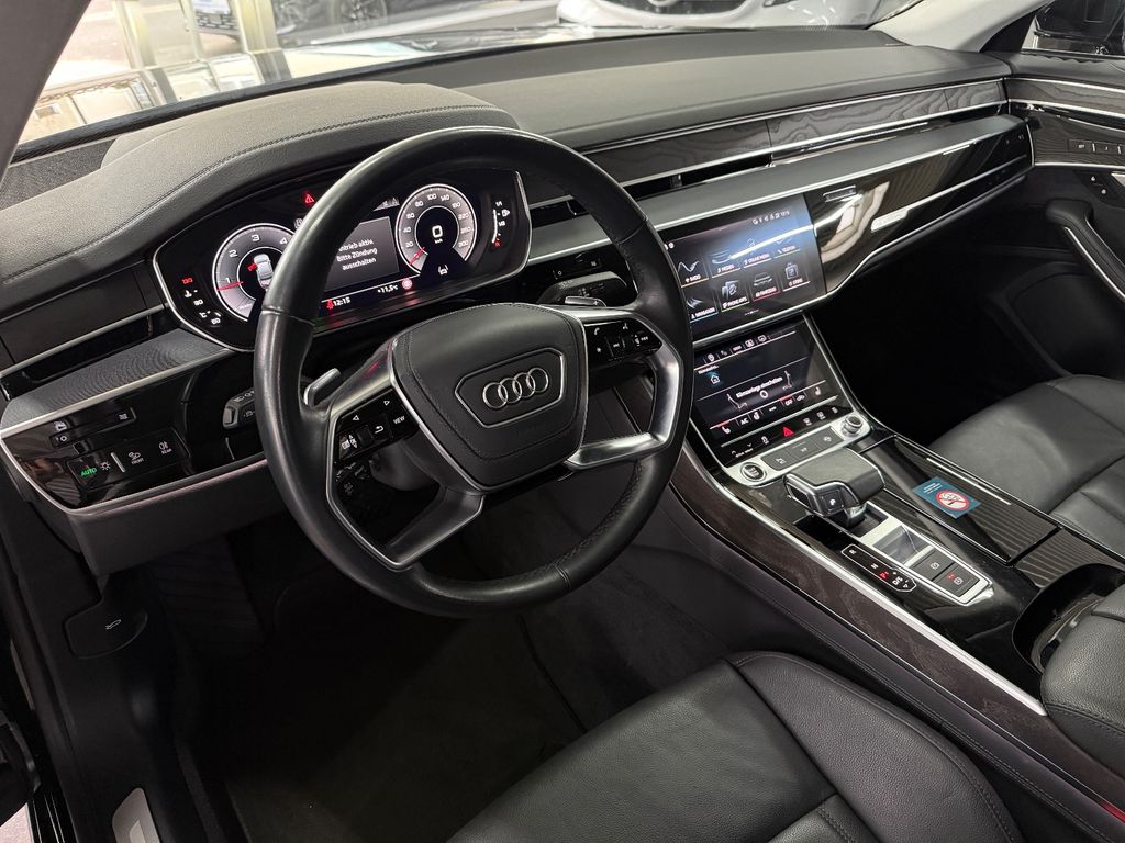 Audi A8 2023