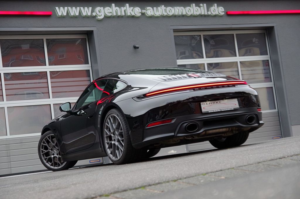 Porsche 992 2025