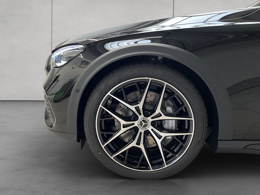 Mercedes-Benz E 300 2025