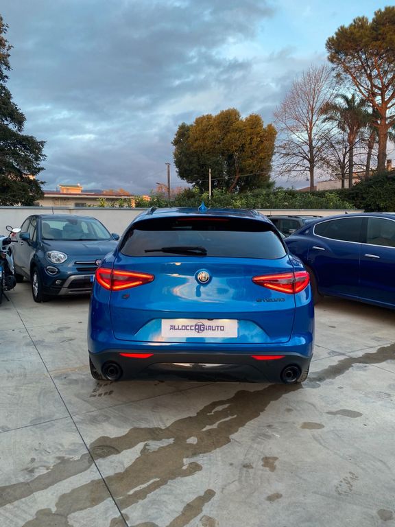 Alfa Romeo Stelvio 2020