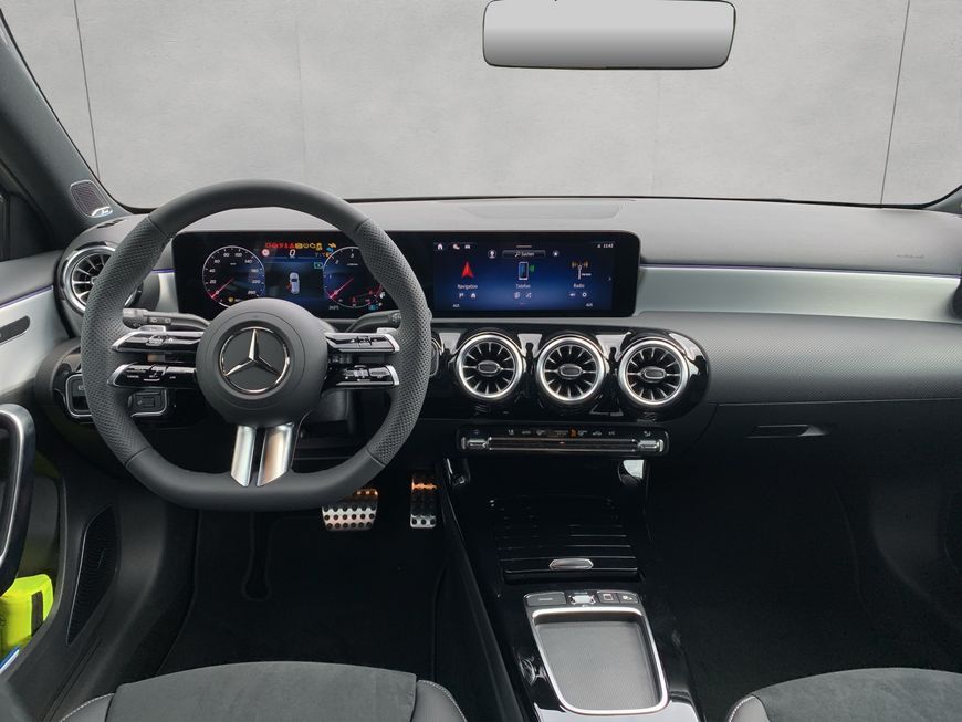 Mercedes-Benz A 180 2025