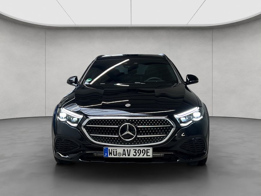 Mercedes-Benz E 300 2025