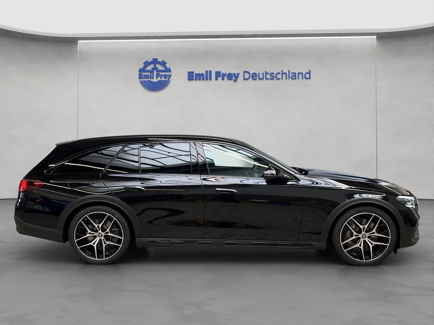 Mercedes-Benz E 300 2025