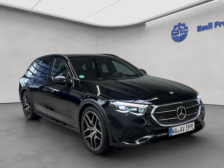 Mercedes-Benz E 300 2025