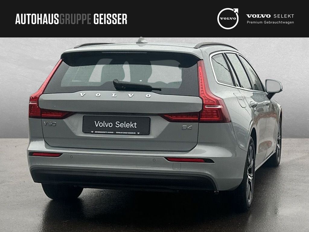Volvo V60 2024
