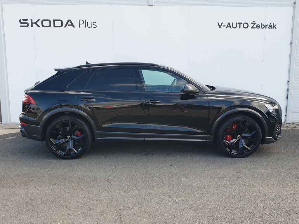 Audi RSQ8 2023