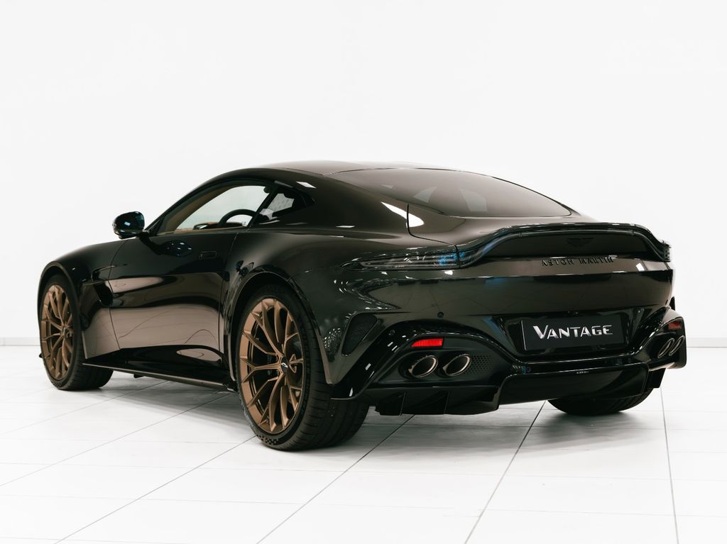 Aston Martin V8 Vantage 2025