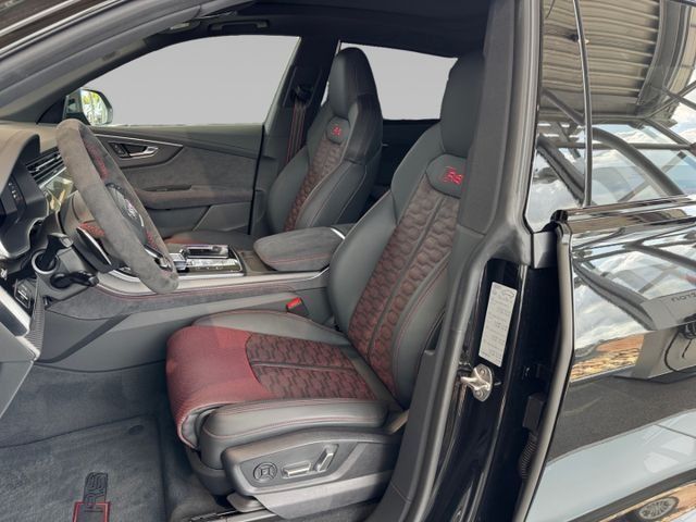 Audi RSQ8 2025