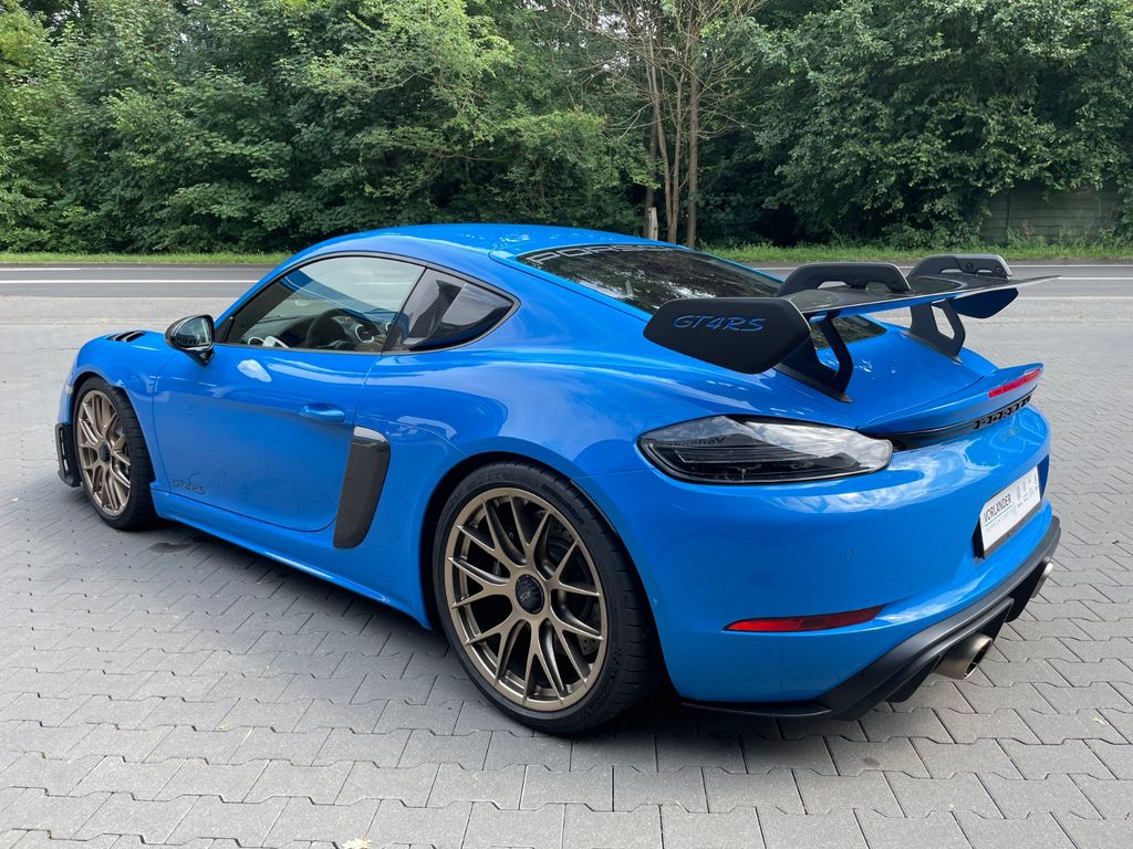 Porsche Cayman 2022