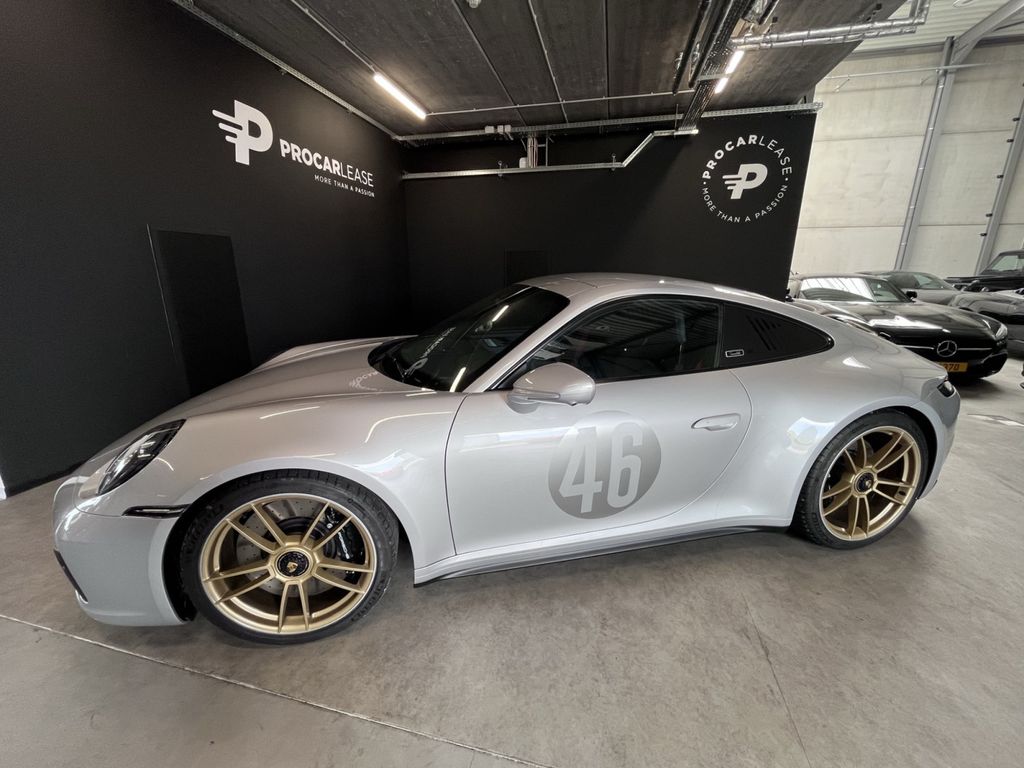 Porsche 992 2023