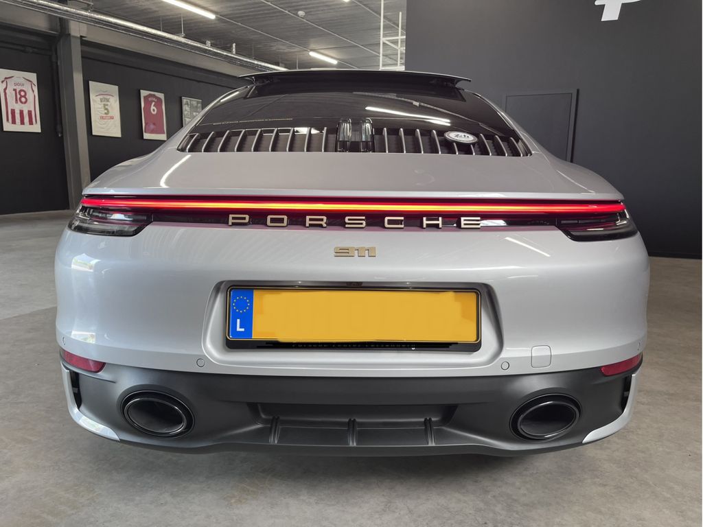 Porsche 992 2023