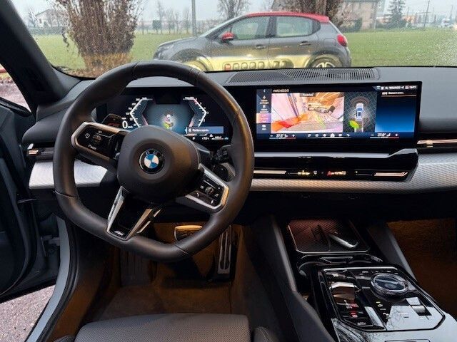 BMW 520 2024
