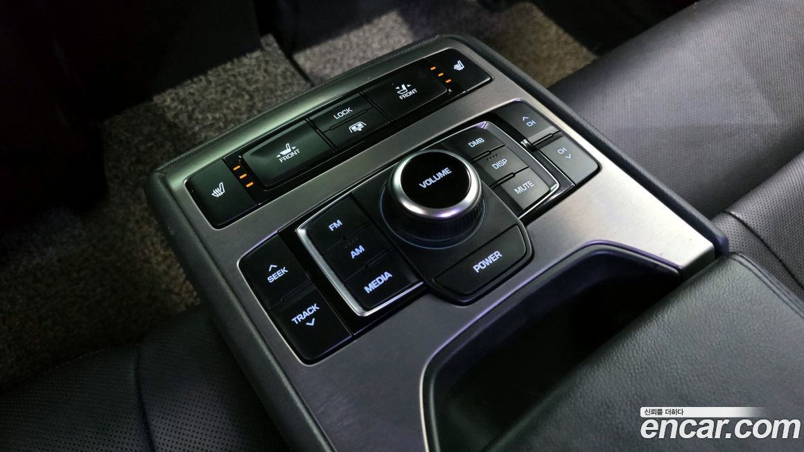 Hyundai Genesis 2015