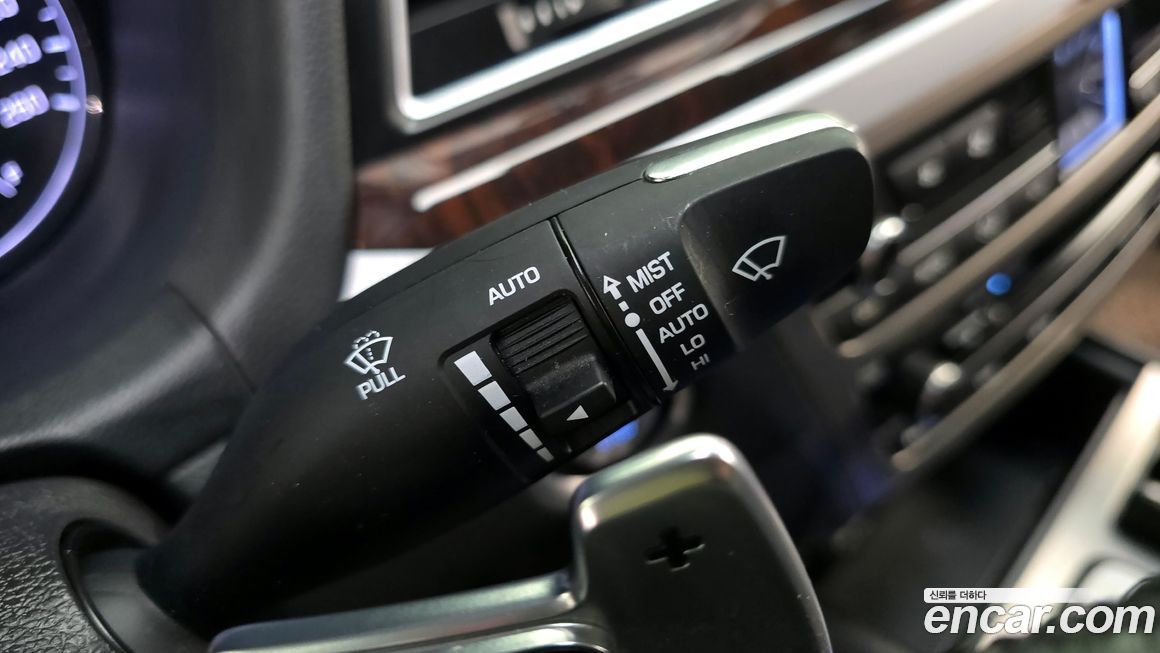 Hyundai Genesis 2015