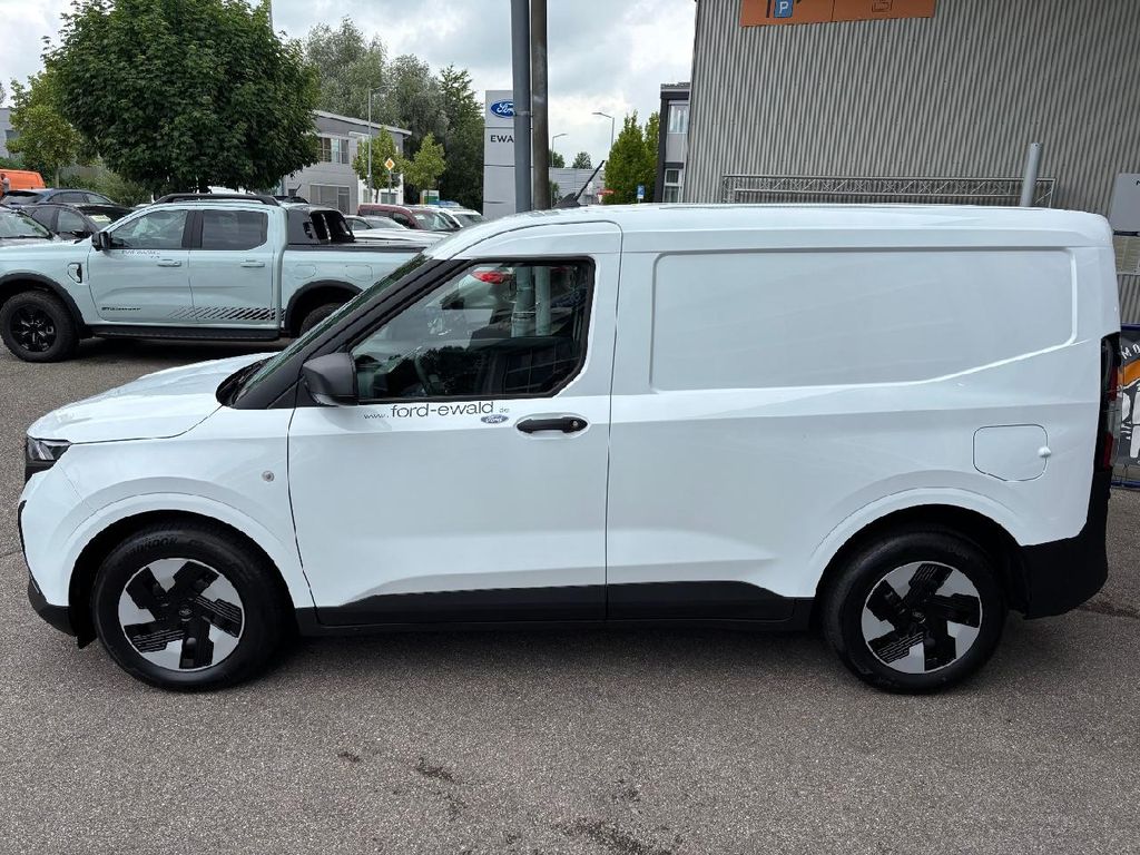 Ford Tourneo Courier 2025