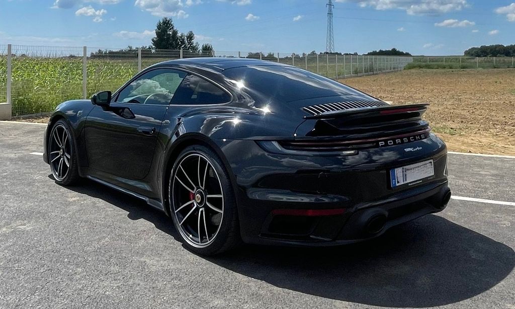Porsche 992 2023
