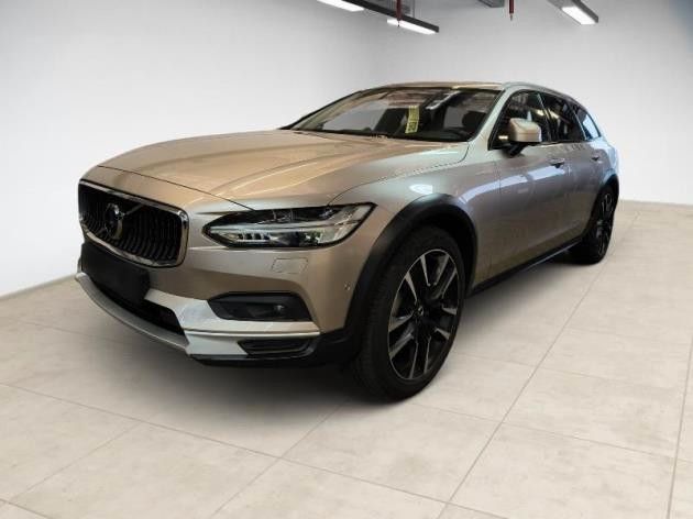Volvo V90 Cross Country 2024