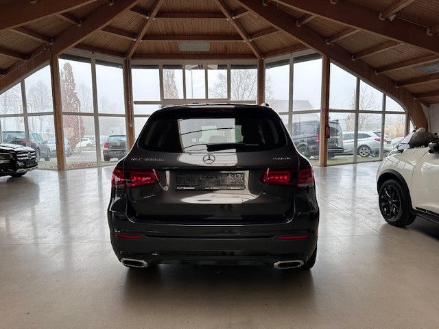 Mercedes-Benz GLC 300 2021