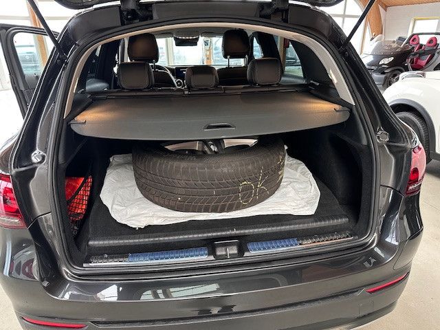 Mercedes-Benz GLC 300 2021