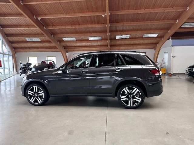 Mercedes-Benz GLC 300 2021