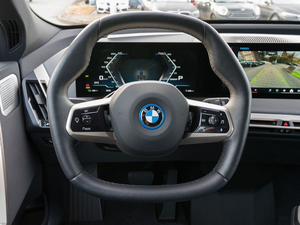 BMW iX 2023