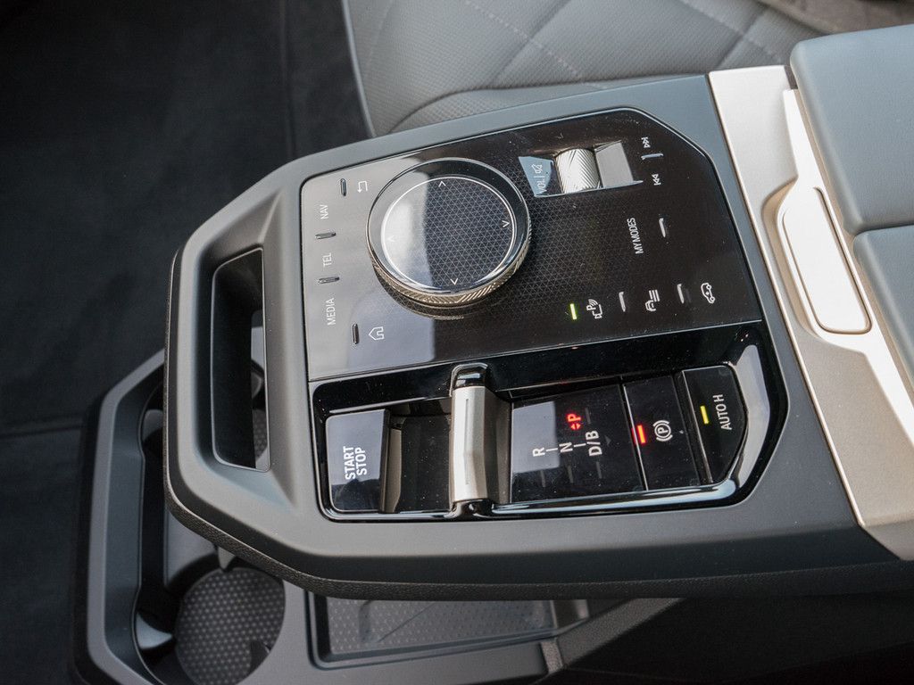 BMW iX 2023