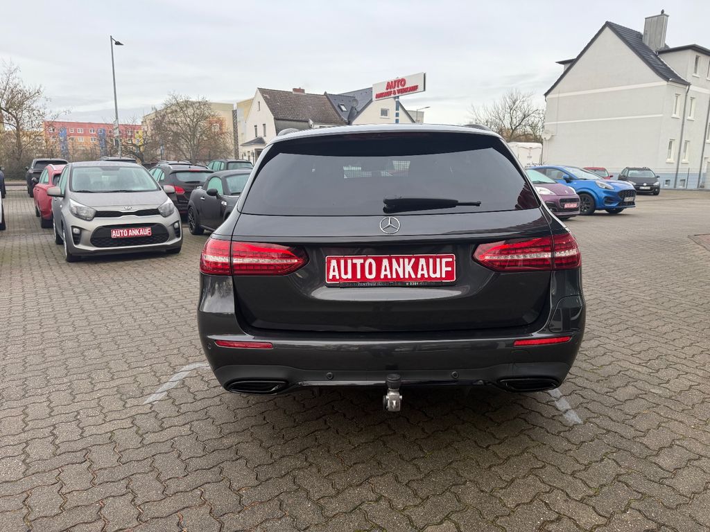 Mercedes-Benz E 300 2022