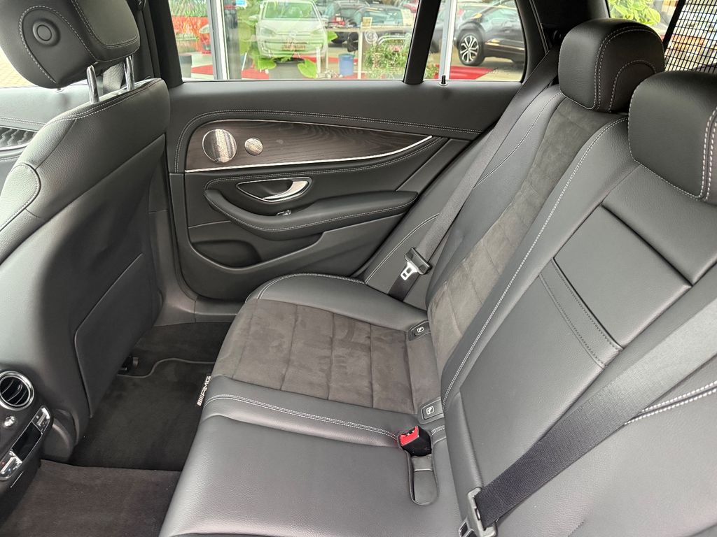 Mercedes-Benz E 300 2022