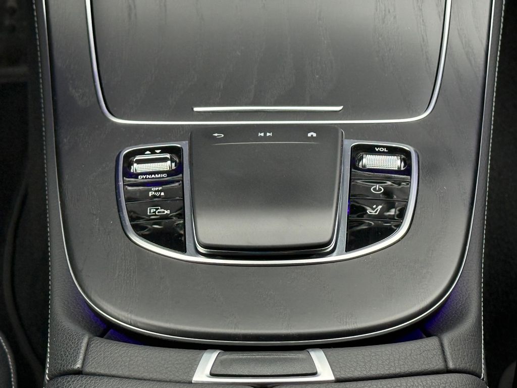 Mercedes-Benz E 300 2022