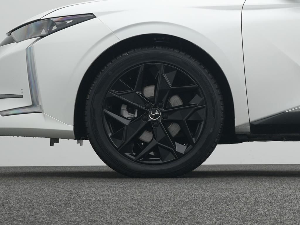 DS Automobiles DS4 2025