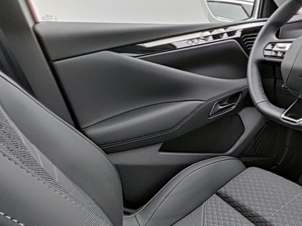 DS Automobiles DS4 2025