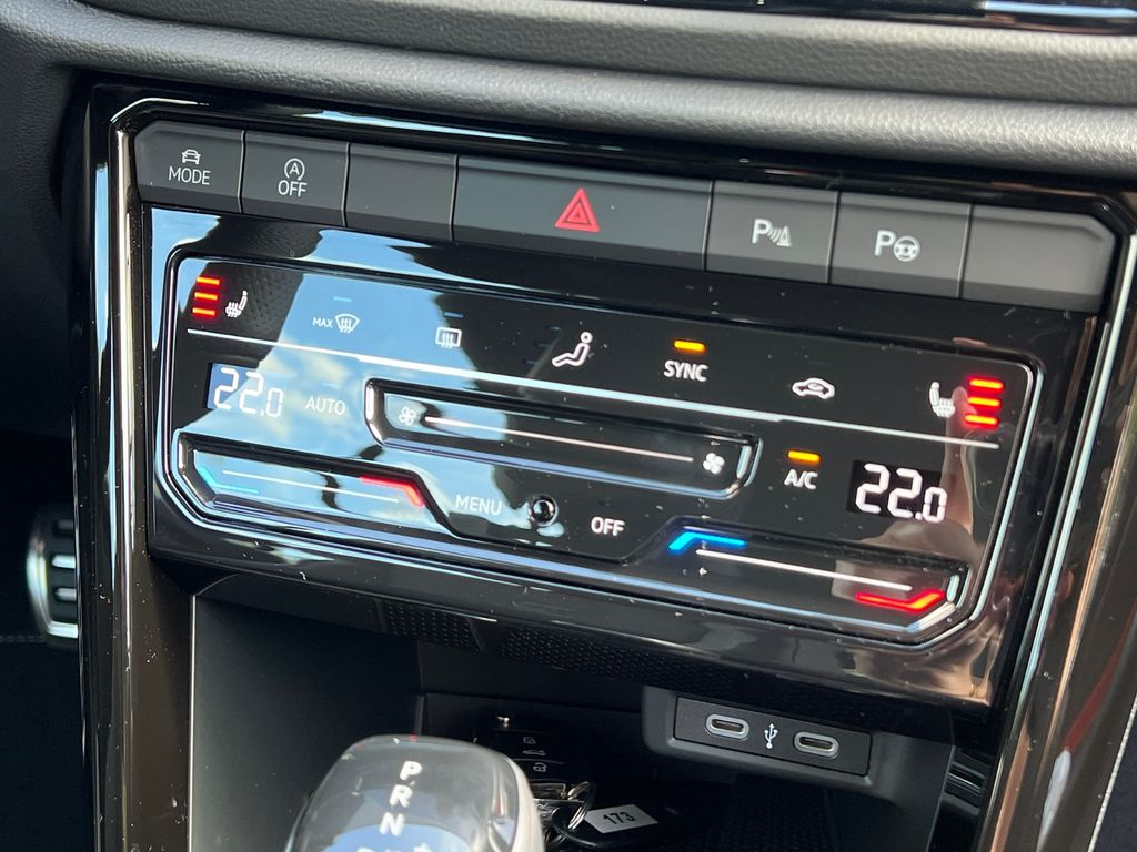 Volkswagen T-Roc 2025