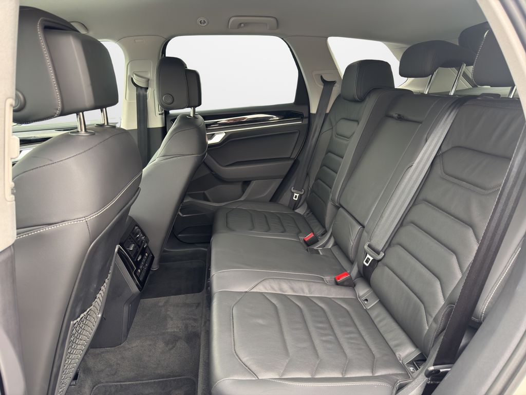 Volkswagen Touareg 2025