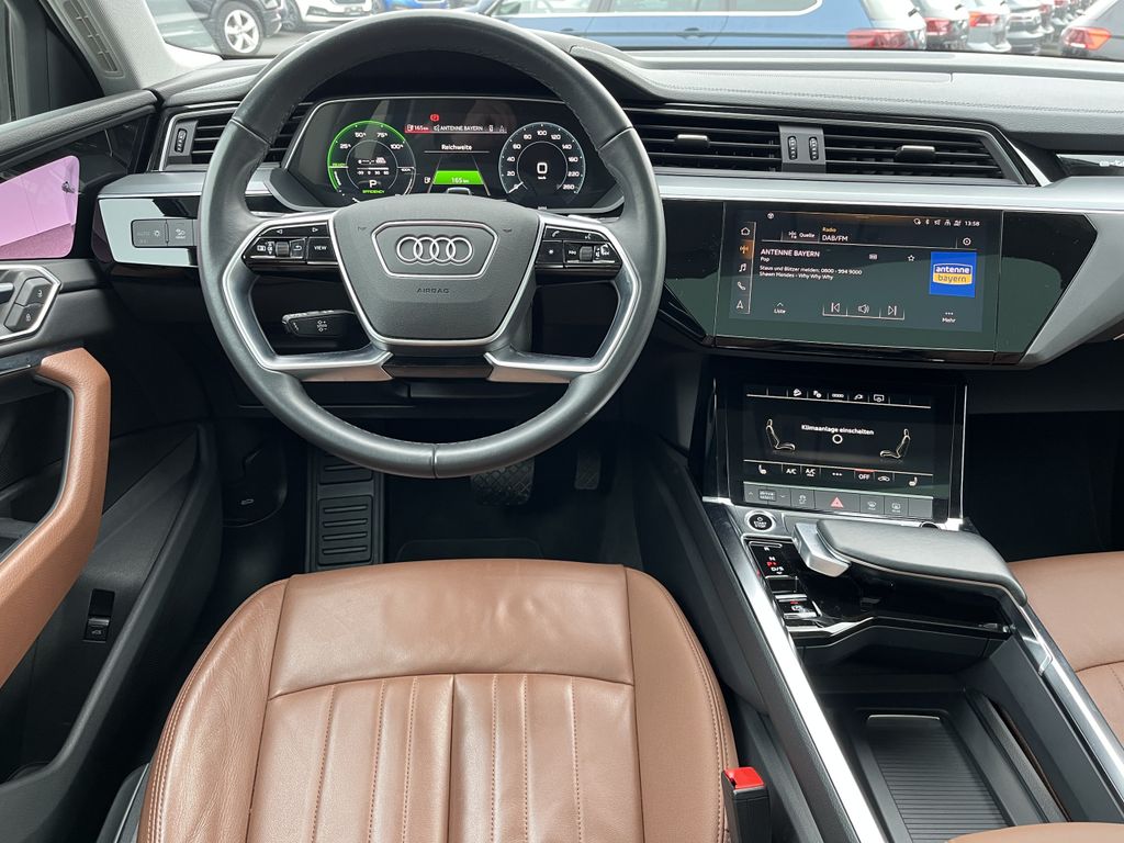 Audi e-tron 2022