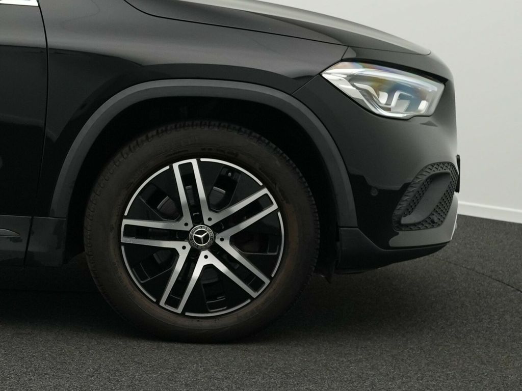 Mercedes-Benz GLA 200 2020